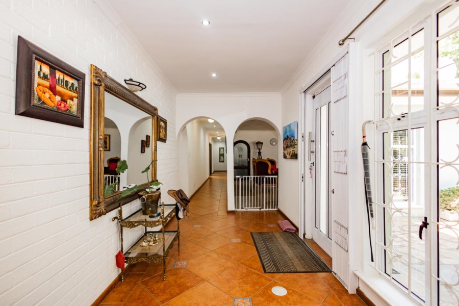 8 Bedroom Property for Sale in Joostenbergvlakte Western Cape